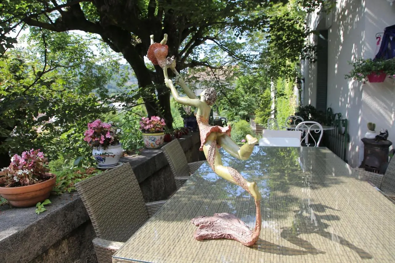*** Bed & Breakfast Villa Aimee Luxury Apartments With Heated Pool Vals-les-Bains Frankrijk