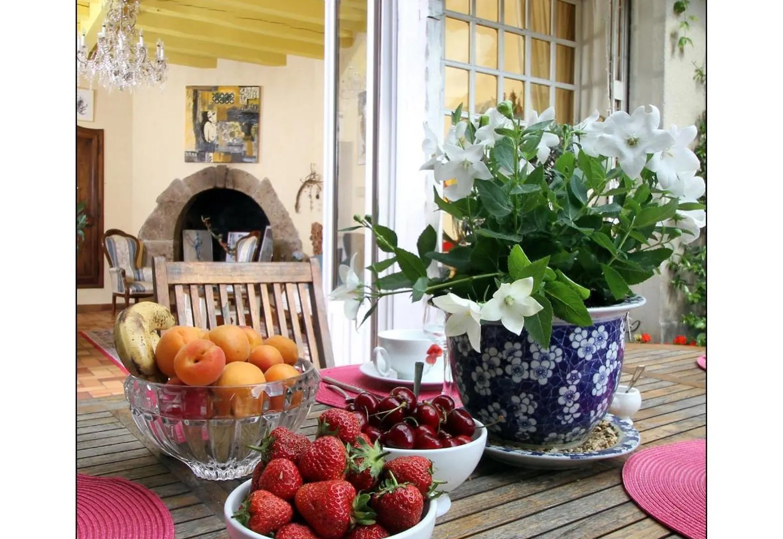 Villa Aimee Luxury Apartments With Heated Pool Vals-les-Bains Bed & Breakfast